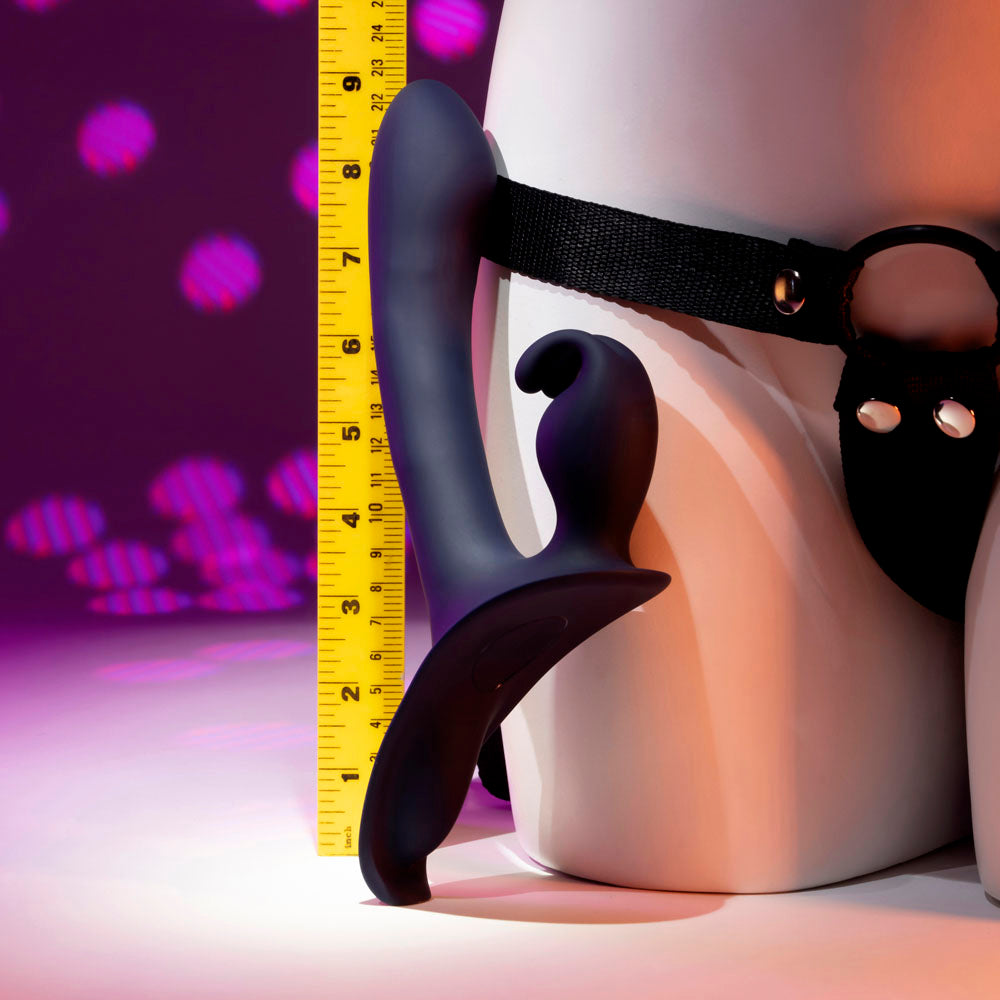 Evolved - Giving Vibes Strap-On with Remote Control